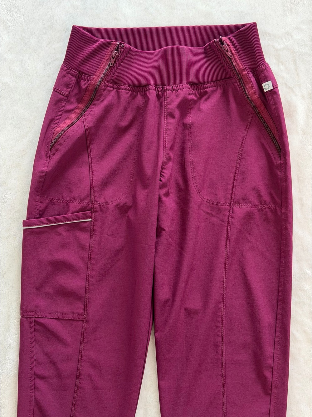 CHEROKEE INFINITY JOGGER SCRUB PANTS WOMENS XSMALL PETITE WINE ZIP POCKETS - Picture 7 of 8